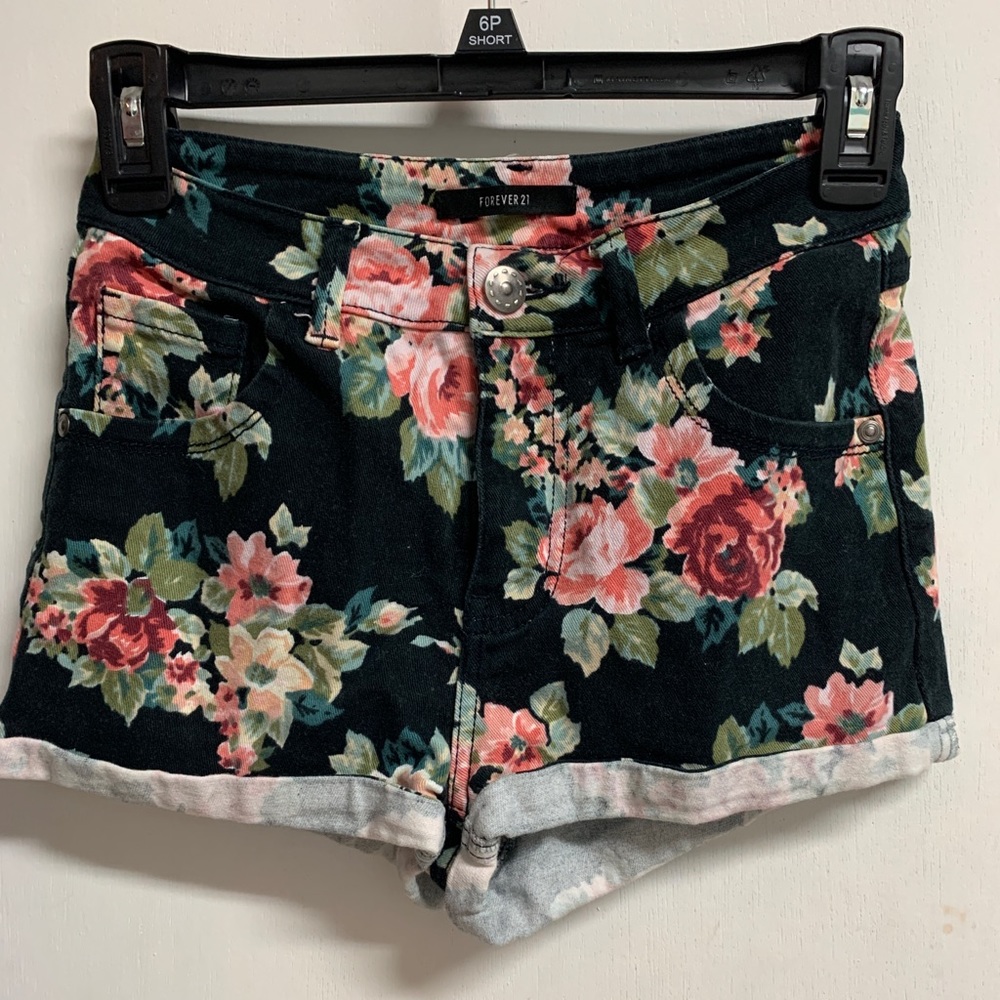 Forever 21 mid-rise shorts